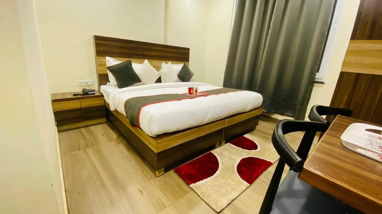 Townhouse Rohini Near Rithala Metro Station Hotel Delhi  3*, Delhi (National Capital Territory of India)
