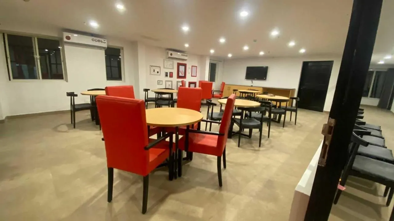 Townhouse Rohini Near Rithala Metro Station Hotel Delhi  Delhi (National Capital Territory of India)