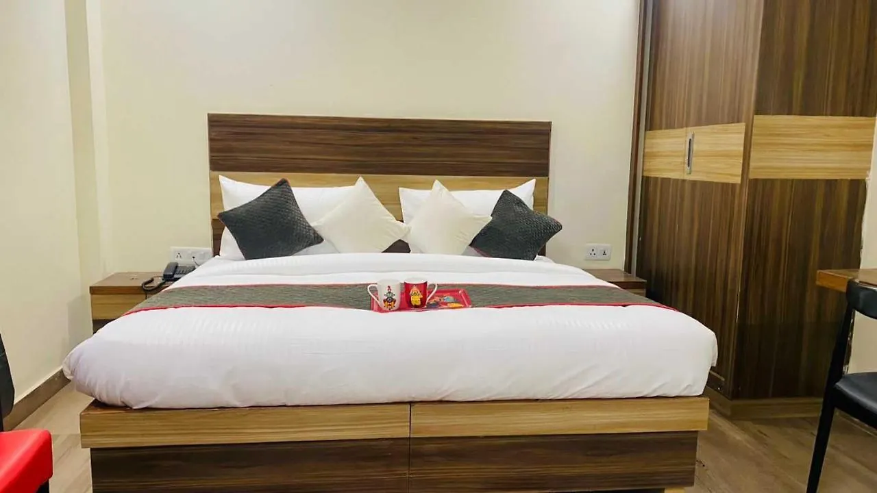 ***  Townhouse Rohini Near Rithala Metro Station Hotel Delhi  India