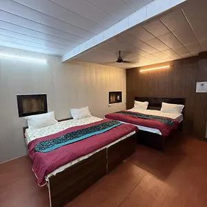 Hotel Taj